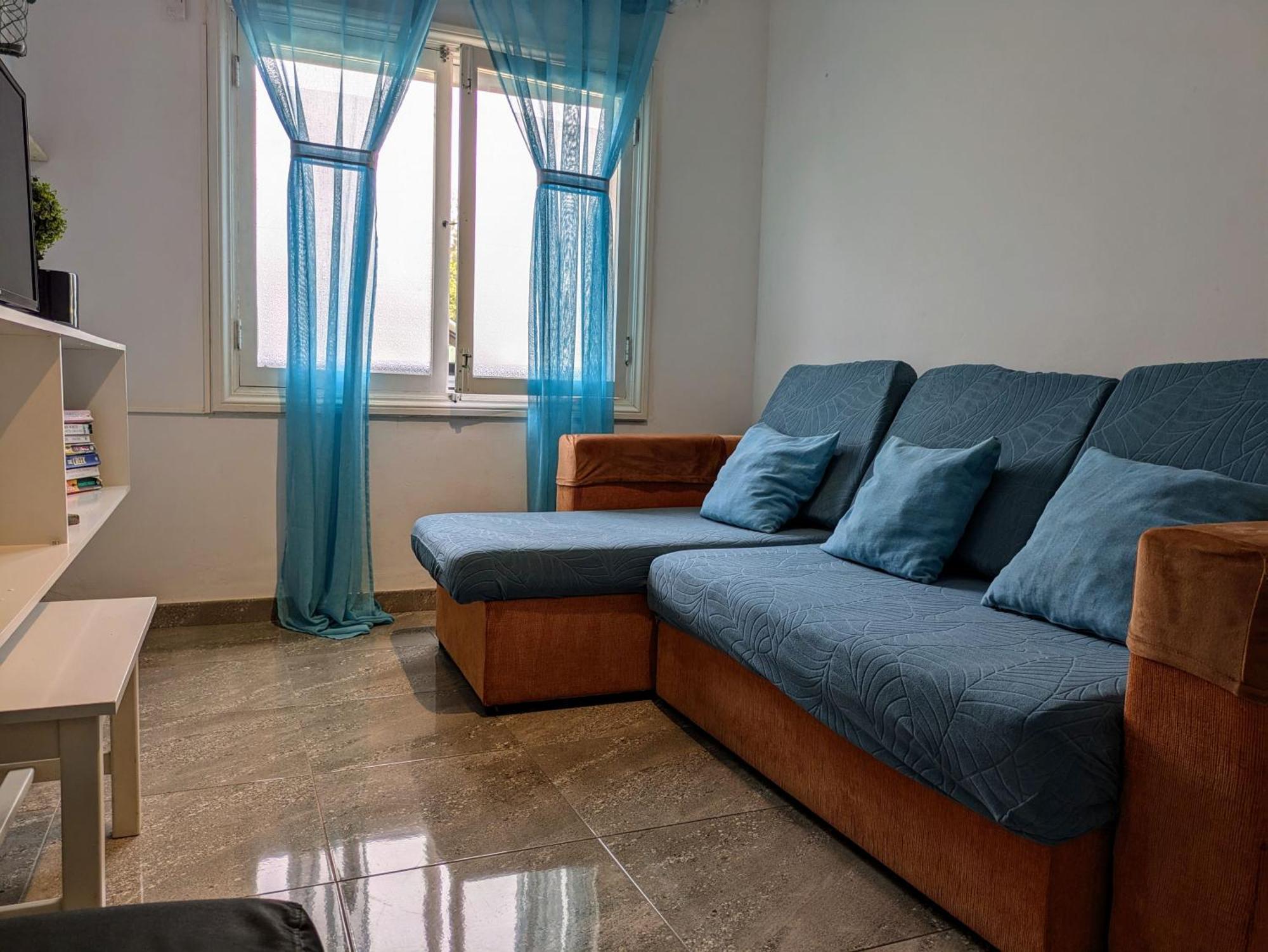 Burero Beach Stay - Comfy - Near Airport & Beaches El Burrero Luaran gambar