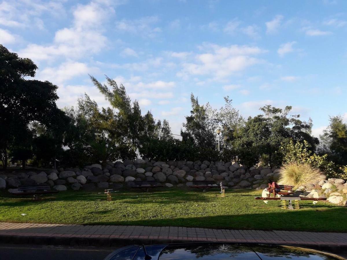 Burero Beach Stay - Comfy - Near Airport & Beaches El Burrero Luaran gambar